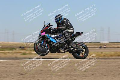 media/Oct-06-2025-2WTD (Mon) [[90522c3a0b]]/B Group/1220pm (Wheelie Bump)/